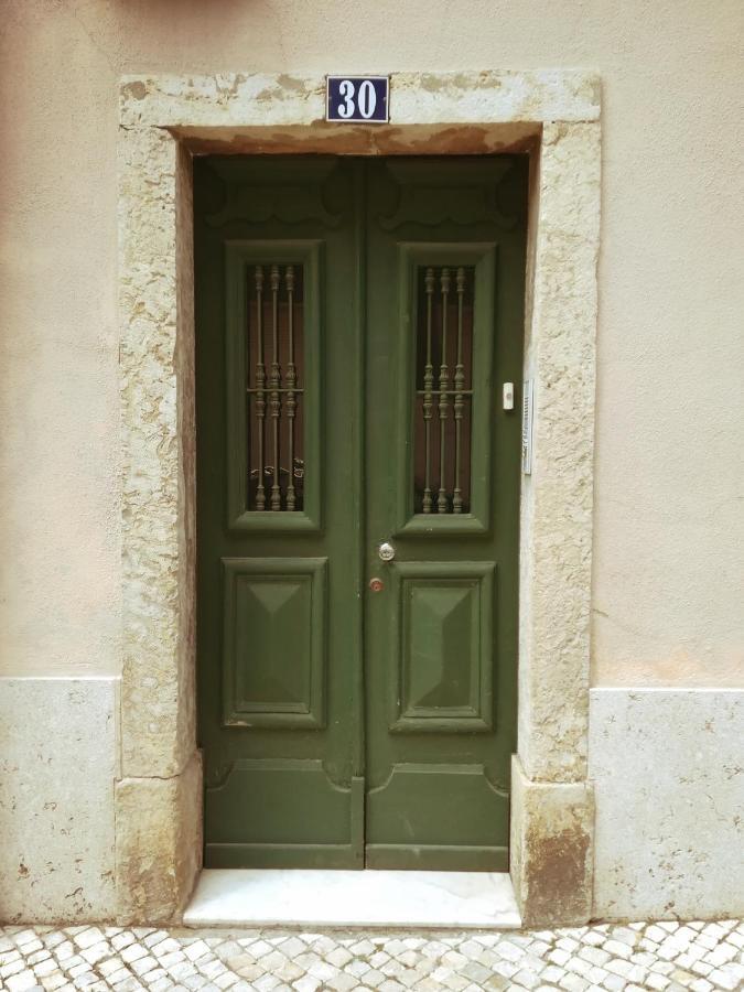 Lovely Apartment Near Belem Lisbon Exterior photo